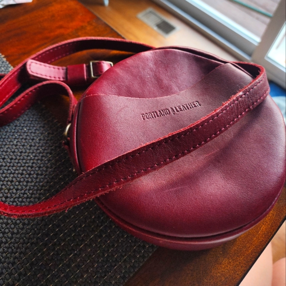 Portland Leather Cranberry Small Circle Crossbody